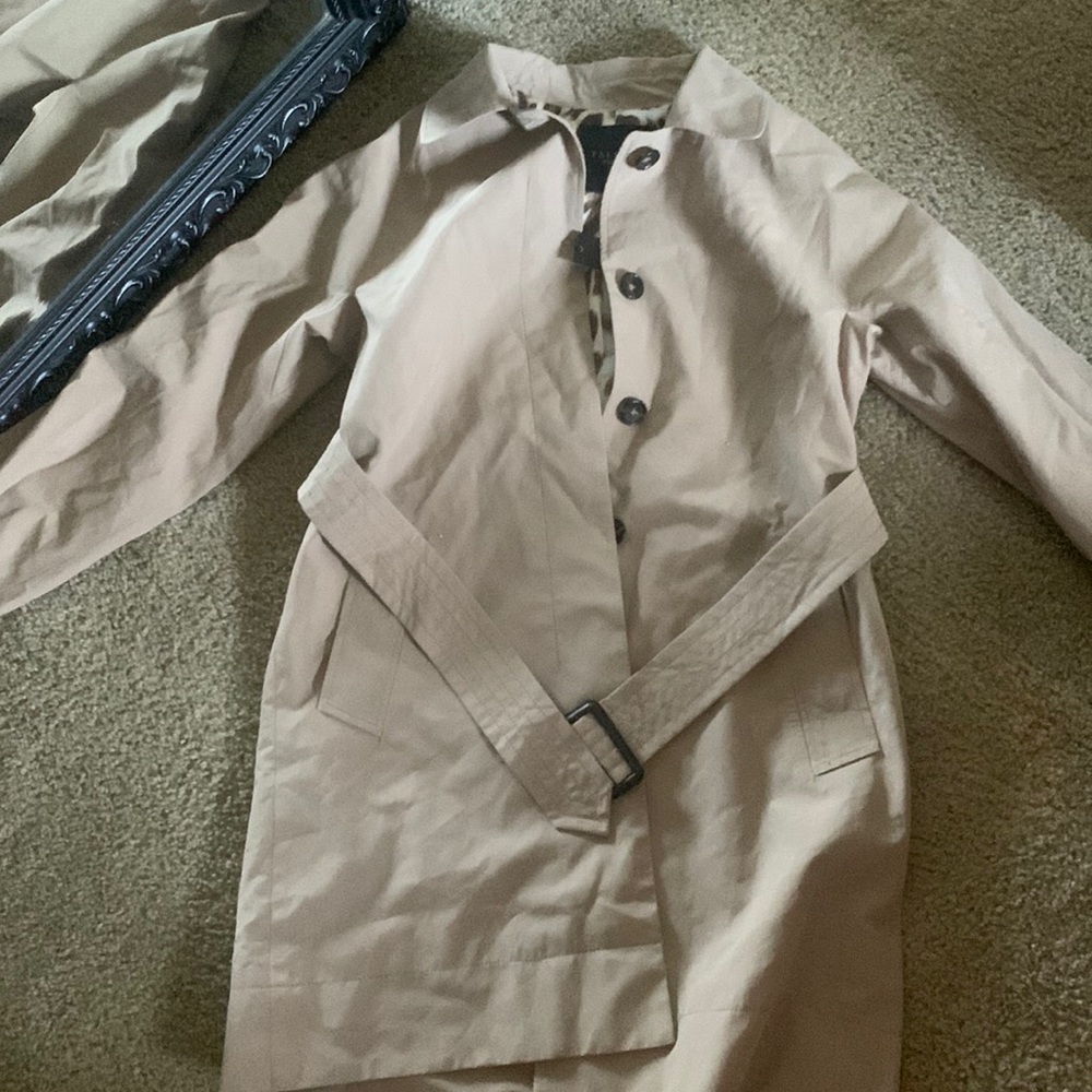 Talbots Tan/Beige Trench coat size 6 NWT